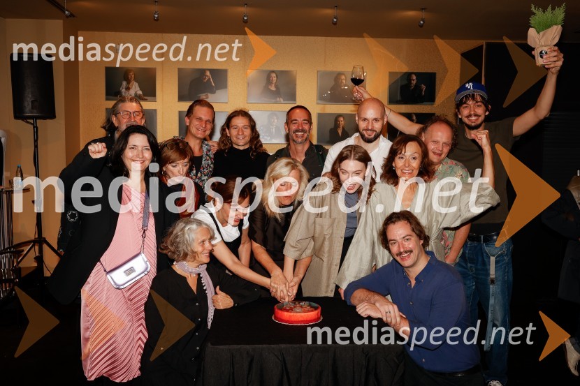  Leo Kulaš, kostumograf;  Petra Pogorevc, dramaturginja in avtorica;  Maja Cerar, lektorica;  Nataša Tič Ralijan, igralka;  Matevž Sluga, igralec;  Anja Suša, režiserka;   Filip Štepec, igralec;  Damjan Kecojević, igralec;  Judita Zidar, igralka;  Klara Kuk, igralka, manekenka;  Jaka Lah, igralec;  Gal  Oblak, igralec ;  Mirjam Korbar, igralka;  Gašper Jarni, igralec;  ... Čas za veselje, premiera drame v MGL