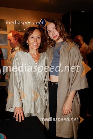  Mirjam Korbar, igralka;  Klara Kuk, igralka, manekenkaČas za veselje, premiera drame v MGL