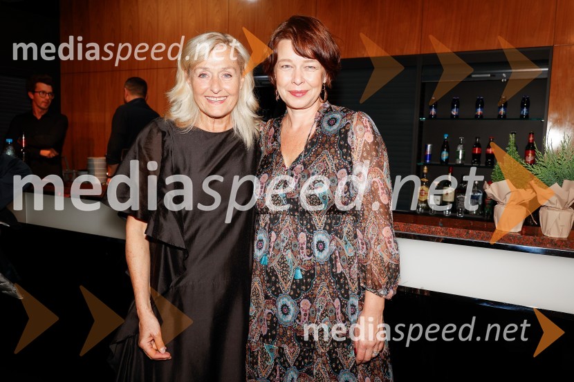  Judita Zidar, igralka;  Kristina Sever, vodja kabineta, Ministrstvo za infrastrukturoČas za veselje, premiera drame v MGL