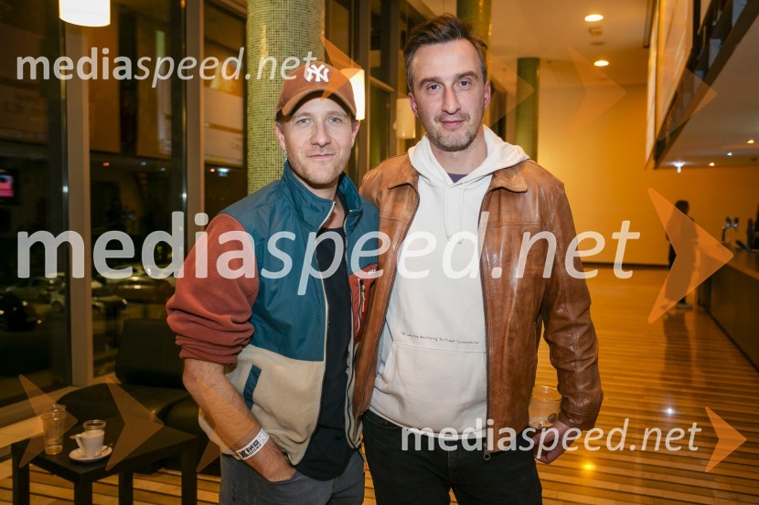  Klemen Slakonja, igralec, komik in TV voditelj;  ... 15. obletnica Kina Šiška z glasbeno skupino Freekind