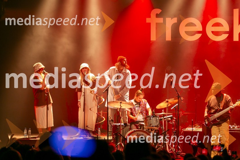  Nina Korošak Serčič, bobni, Freekind15. obletnica Kina Šiška z glasbeno skupino Freekind