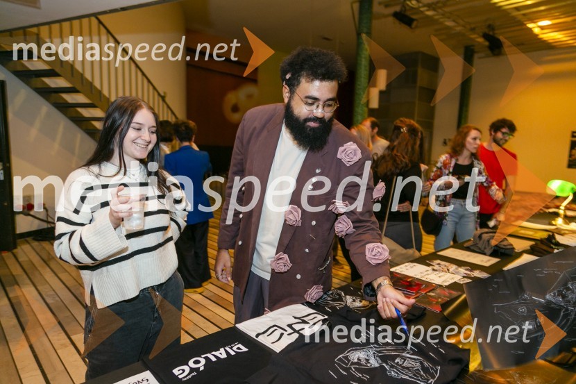  ... ;  Tschimy Obenga, glasbenik, glasbeni producent15. obletnica Kina Šiška z glasbeno skupino Freekind