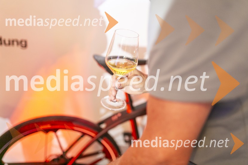 Odprtje kolesarske trgovine Noordung Store v središču Ljubljane