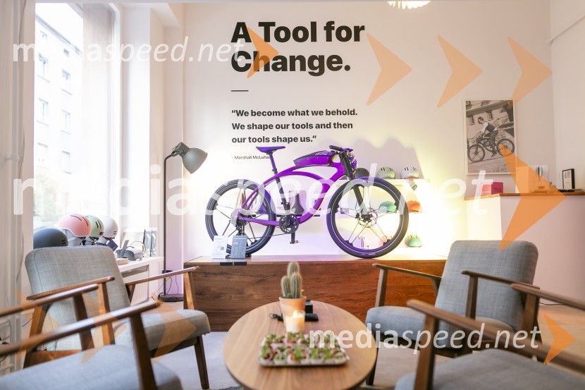 Odprtje kolesarske trgovine Noordung Store v središču Ljubljane