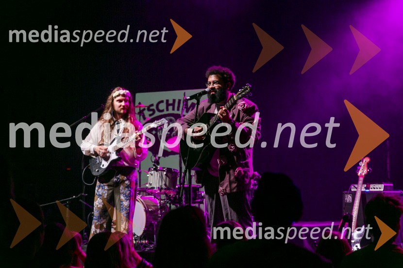  ... ;  Tschimy Obenga, glasbenik, glasbeni producent15. obletnica Kina Šiška z glasbeno skupino Freekind