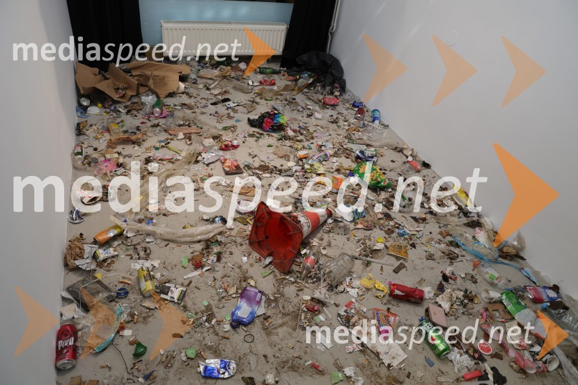 Odprtje razstave Lučke Centa z naslovom ARTE - FAKT