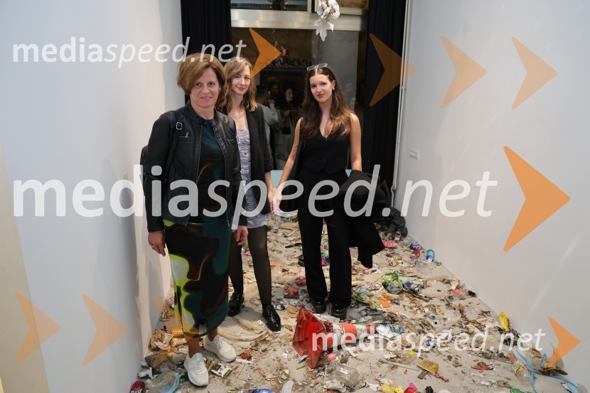 Odprtje razstave Lučke Centa z naslovom ARTE - FAKT