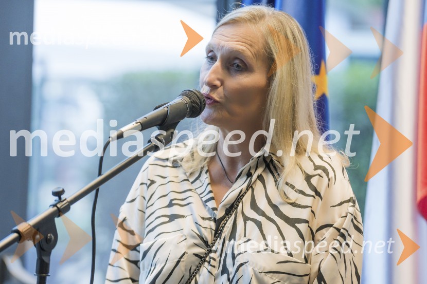  Simona Tripkovič, direktorica, Muzej narodne osvoboditve Maribor100 let odbojke v Mariboru