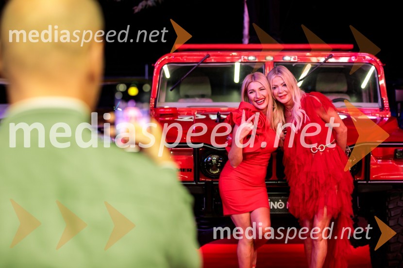  Slađana Simeunović;  Anita Lončar, Lepotni studio PriveSvečana otvoritev Grand Casino Mons Ljubljana