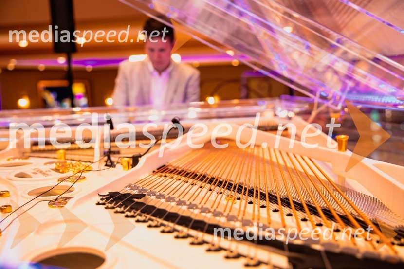 Svečana otvoritev Grand Casino Mons Ljubljana