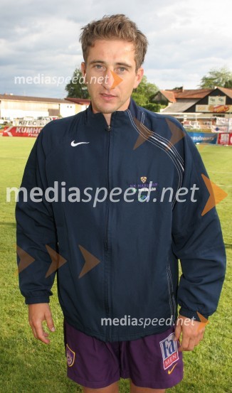 Miha Pitamic, nogometašFree kick master Slovenija 2005