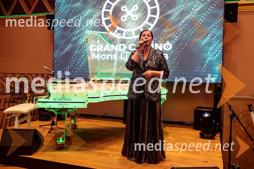  Nuška Drašček, pevkaSvečana otvoritev Grand Casino Mons Ljubljana