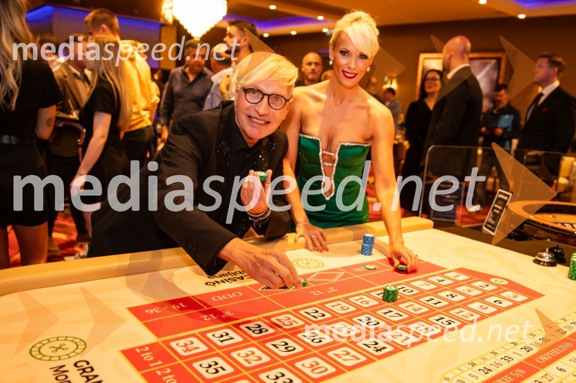   Igor  Jelen-Iggy, Hiša umetnosti IGEN Celje;  Pia Pustovrh, voditeljicaSvečana otvoritev Grand Casino Mons Ljubljana