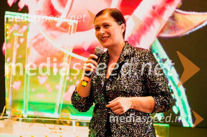  Nuška Drašček, pevkaSvečana otvoritev Grand Casino Mons Ljubljana