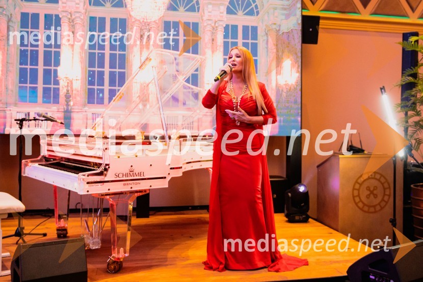  Helena Blagne, pevkaSvečana otvoritev Grand Casino Mons Ljubljana