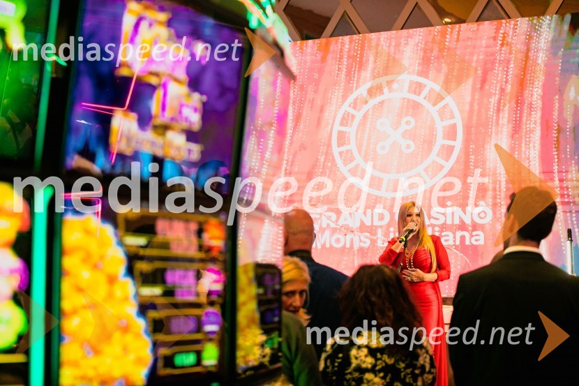 Helena Blagne, pevkaSvečana otvoritev Grand Casino Mons Ljubljana