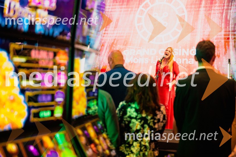  Helena Blagne, pevkaSvečana otvoritev Grand Casino Mons Ljubljana