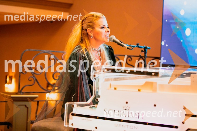  Neža Buh-Neisha, glasbenicaSvečana otvoritev Grand Casino Mons Ljubljana