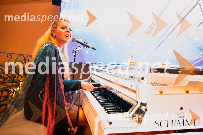  Neža Buh-Neisha, glasbenicaSvečana otvoritev Grand Casino Mons Ljubljana