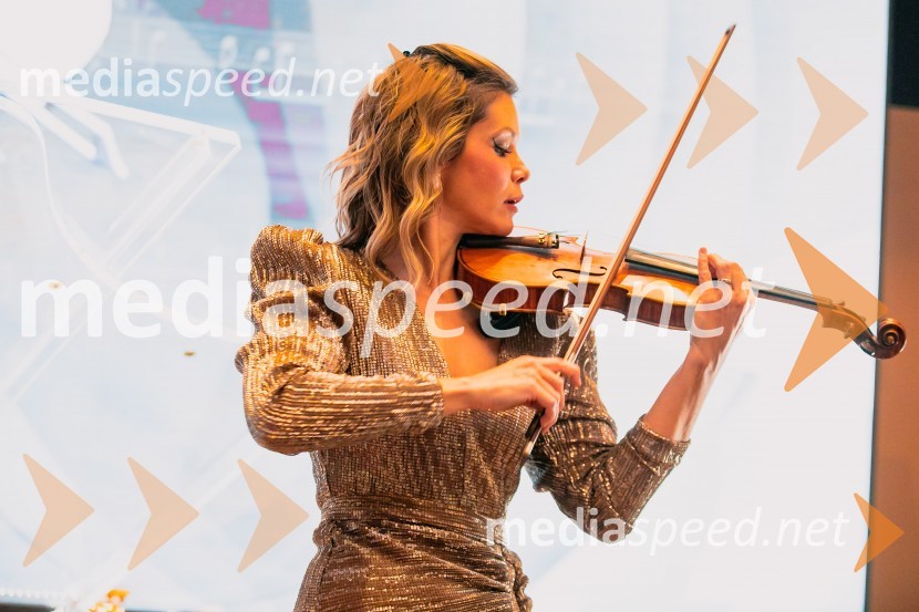  Alenka Semeja, violinistkaSvečana otvoritev Grand Casino Mons Ljubljana