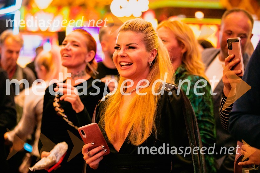  Neža Buh-Neisha, glasbenicaSvečana otvoritev Grand Casino Mons Ljubljana