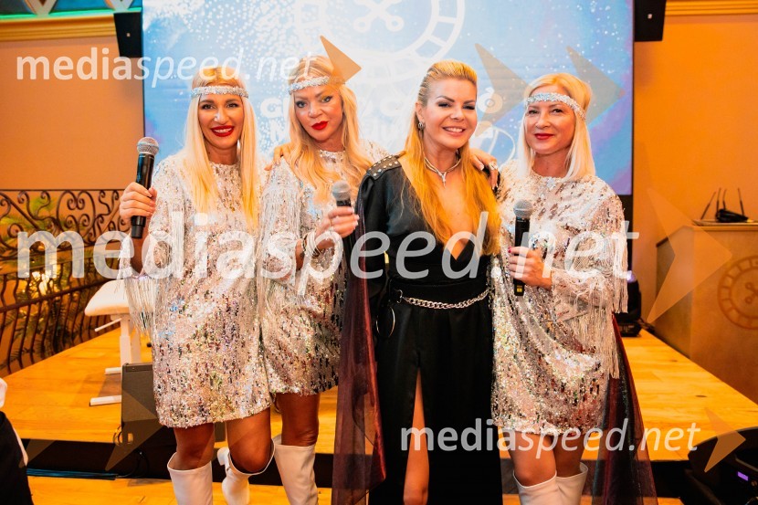  Slađana Simeunović;  Anita Lončar, Lepotni studio Prive;  Neža Buh-Neisha, glasbenica;  Marjana RihtarSvečana otvoritev Grand Casino Mons Ljubljana