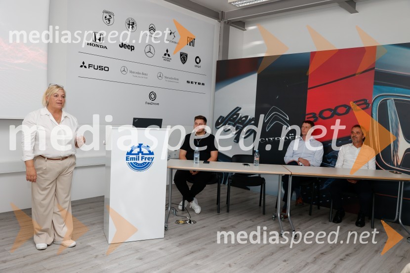 Mitsubishi ASX, slovenska predstavitev