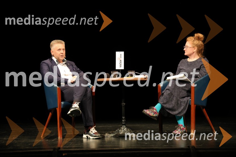 prof. dr. Uroš Ahčan, specialist plastične kirurgije;  Maja Furman, pravljičarka, pripovedovalkaVečer v živo: dr. Uroš Ahčan