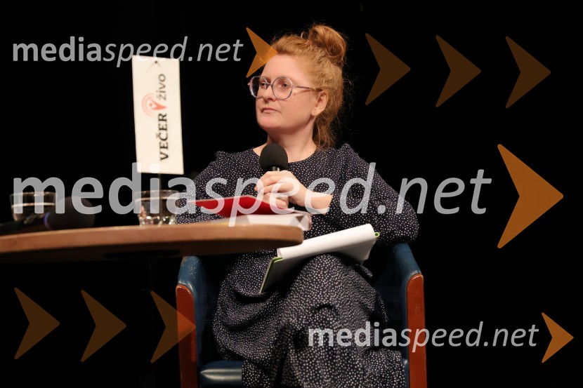  Maja Furman, pravljičarka, pripovedovalkaVečer v živo: dr. Uroš Ahčan