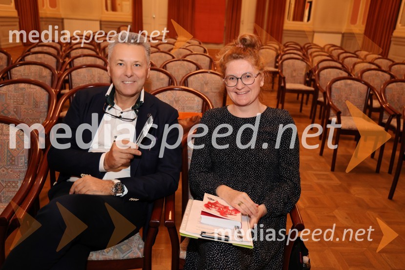 prof. dr. Uroš Ahčan, specialist plastične kirurgije;  Maja Furman, pravljičarka, pripovedovalkaVečer v živo: dr. Uroš Ahčan