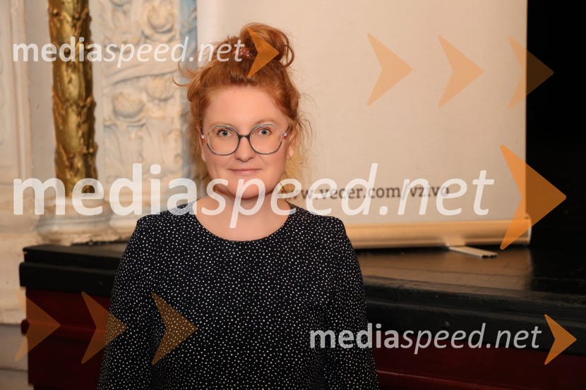  Maja Furman, pravljičarka, pripovedovalkaVečer v živo: dr. Uroš Ahčan