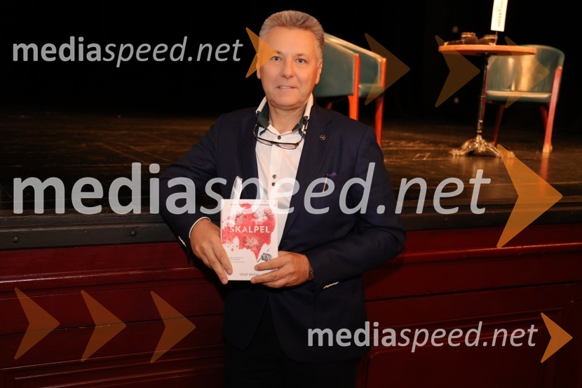 prof. dr. Uroš Ahčan, specialist plastične kirurgijeVečer v živo: dr. Uroš Ahčan