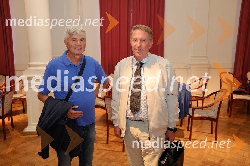 Večer v živo: dr. Uroš Ahčan