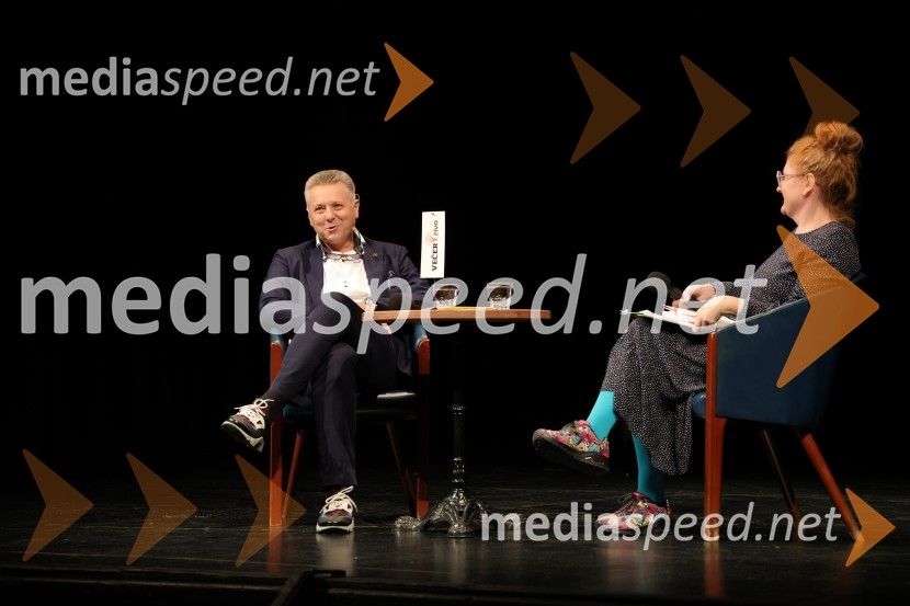 prof. dr. Uroš Ahčan, specialist plastične kirurgije;  Maja Furman, pravljičarka, pripovedovalkaVečer v živo: dr. Uroš Ahčan