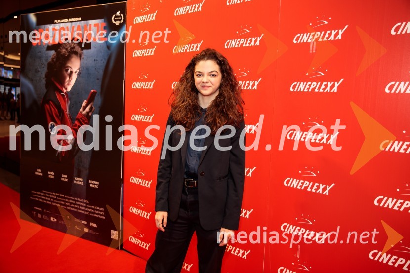  Diana  Kolenc, igralkaPremiera slovenskega filma Opazovanje, Cineplexx Ljubljana