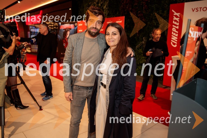  Vito Weis, igralec;  Nina Pertot Weis, plesalka in koreografinjaPremiera slovenskega filma Opazovanje, Cineplexx Ljubljana