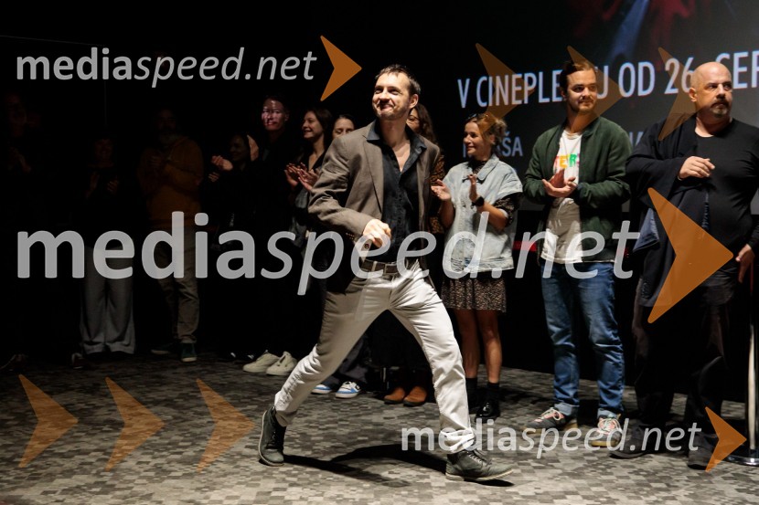  Blaž Setnikar, igralecPremiera slovenskega filma Opazovanje, Cineplexx Ljubljana