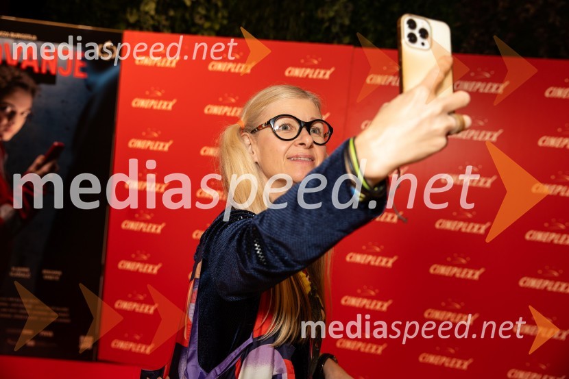  Natalija Pihler, profesorica nemščinePremiera slovenskega filma Opazovanje, Cineplexx Ljubljana