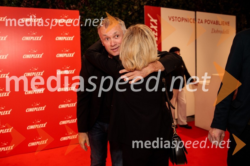  Janez Burger, režiser;  Nataša Bučar, direktorica, Slovenski filmski centerPremiera slovenskega filma Opazovanje, Cineplexx Ljubljana