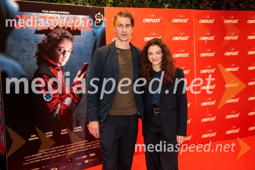  Jure Henigman, igralec;  Diana  Kolenc, igralkaPremiera slovenskega filma Opazovanje, Cineplexx Ljubljana