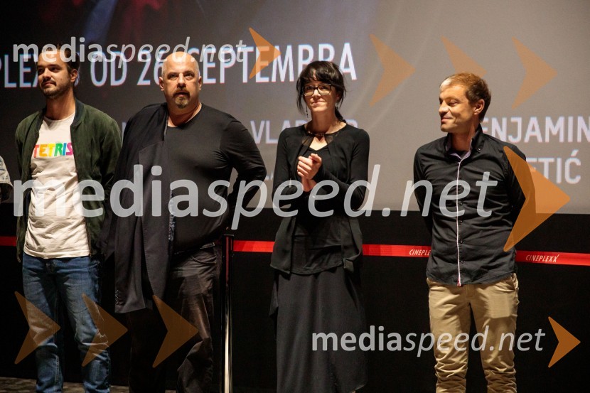  ... ;  Miha Černec, producent;  Nina Robnik, filmska producentka;  ... Premiera slovenskega filma Opazovanje, Cineplexx Ljubljana