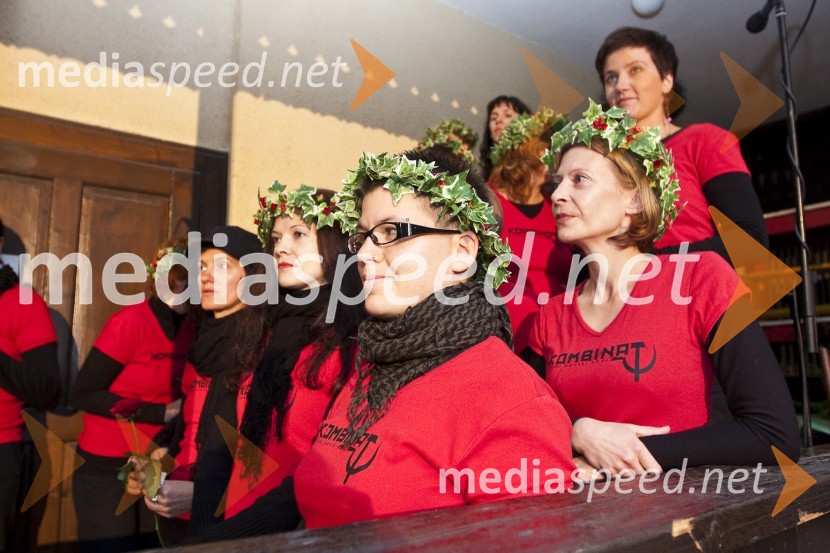 Ženski pevski zbor KombinatkePodelitev nagrade Kresnik