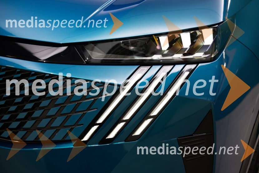 Novi Peugeot E-3008 in E-5008