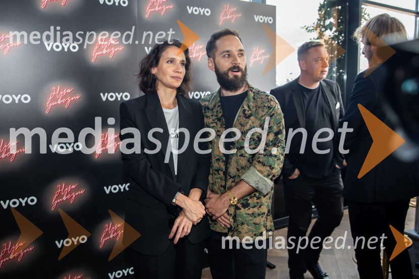  Sanja Raičević, režiserka;  Luka Štigl, režiserEkskluzivna premiera nove serije Hiša ljubezni
