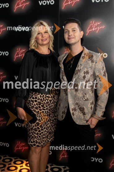  Maja Murko;  Damjan Murko, pevecEkskluzivna premiera nove serije Hiša ljubezni