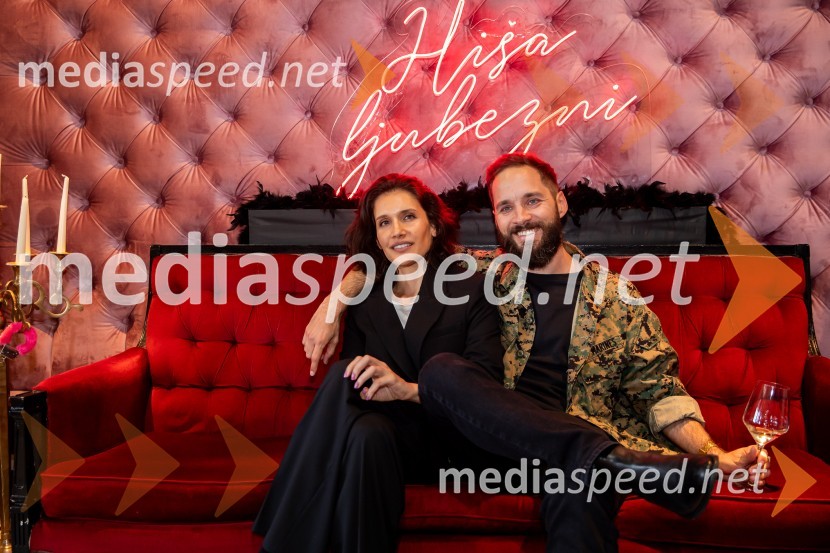  Sanja Raičević, režiserka;  Luka Štigl, režiserEkskluzivna premiera nove serije Hiša ljubezni