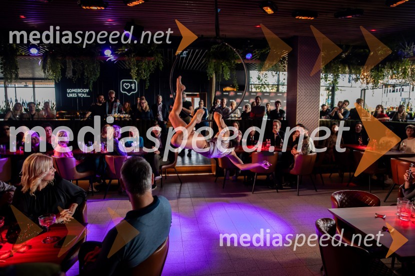  Tamia Šeme, cirkuška umetnicaEkskluzivna premiera nove serije Hiša ljubezni