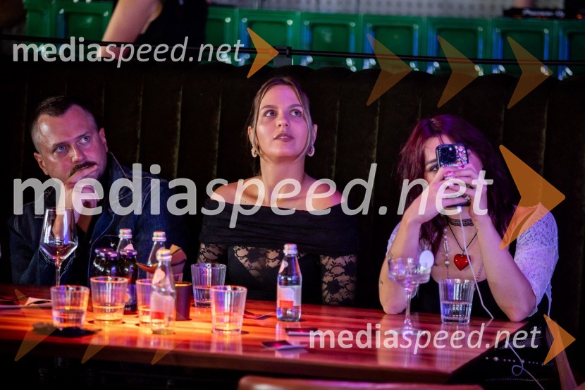  Dejan Krupić, igralec;  Janja Balant;  Katarina ZuccatoEkskluzivna premiera nove serije Hiša ljubezni