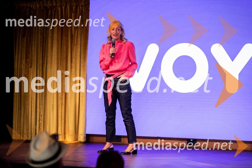  Stella Litou, direktorica, PRO PLUS in RTL HrvaškaEkskluzivna premiera nove serije Hiša ljubezni