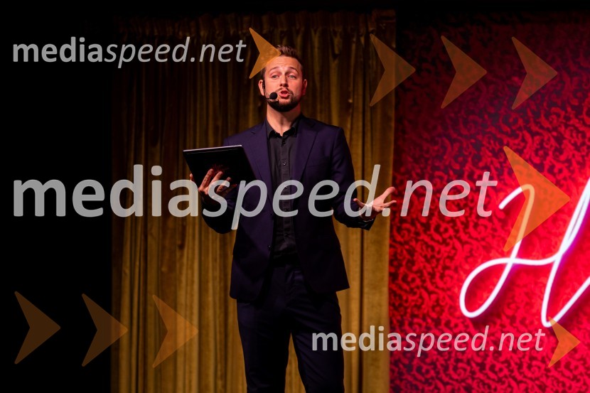  Alen Podlesnik, moderator, novinar POP TVEkskluzivna premiera nove serije Hiša ljubezni